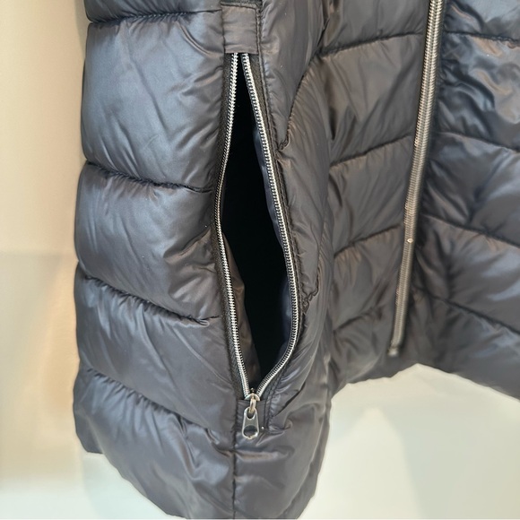 GAP Black Puffer Coat Womens Size Medium Winter Full Zip Ski Jacket Warm Layers - Picture 5 of 7